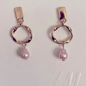 H&M gold and pink Pearl earrings